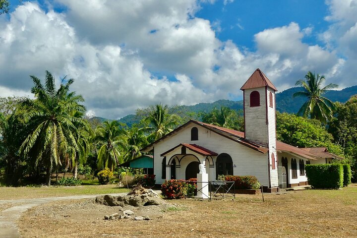 Direct transfer from Monteverde to San Jose, English Speaking Driver - Photo 1 of 7